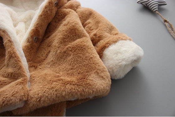 Abrigo de Algodón para Bebé – Calidez Suave y Estilo Dulce para los Paseos Fríos